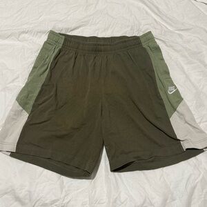 Nike Men's Olive and Light Gray Athletic Shorts